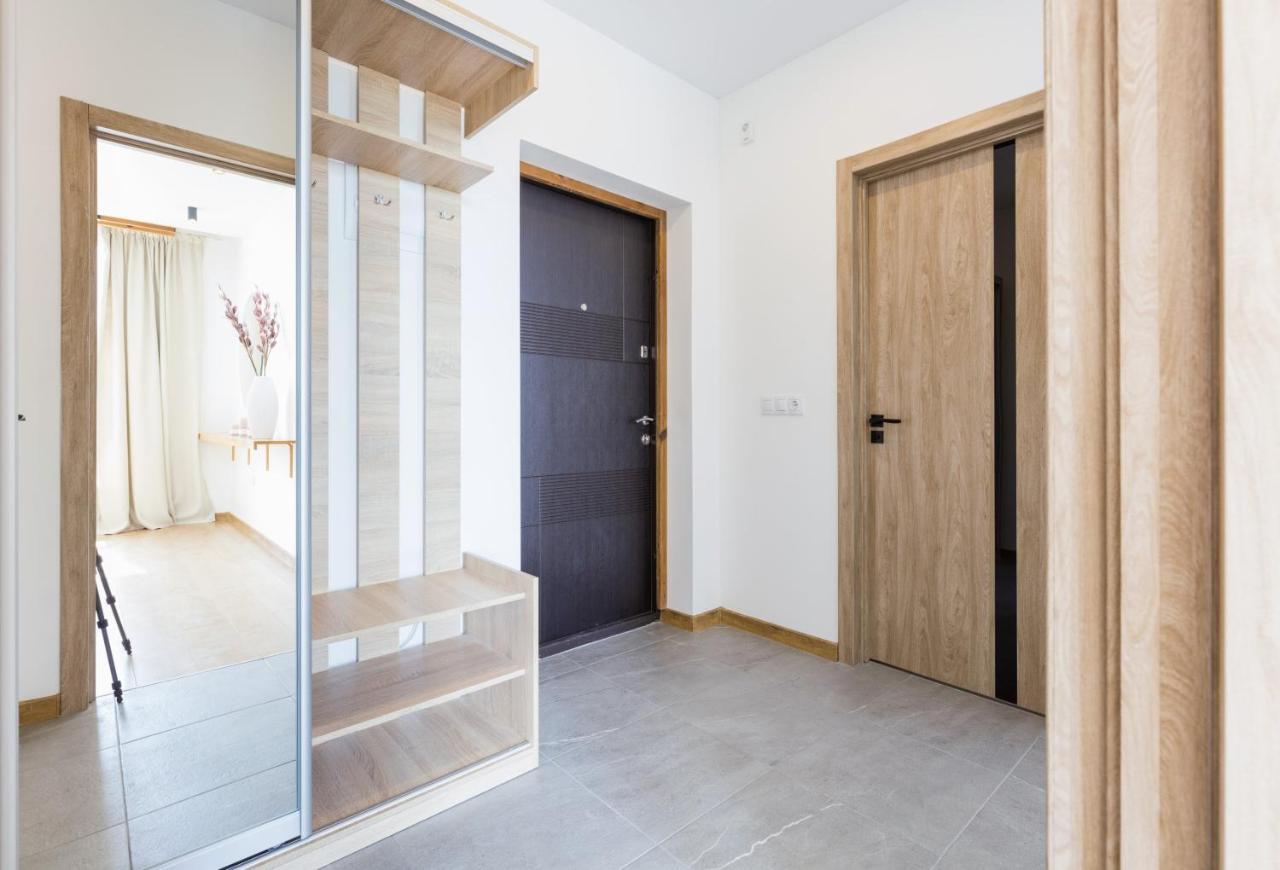 Nyvky Like Home - Nyvky Park - Apt 45 Κίεβο Εξωτερικό φωτογραφία