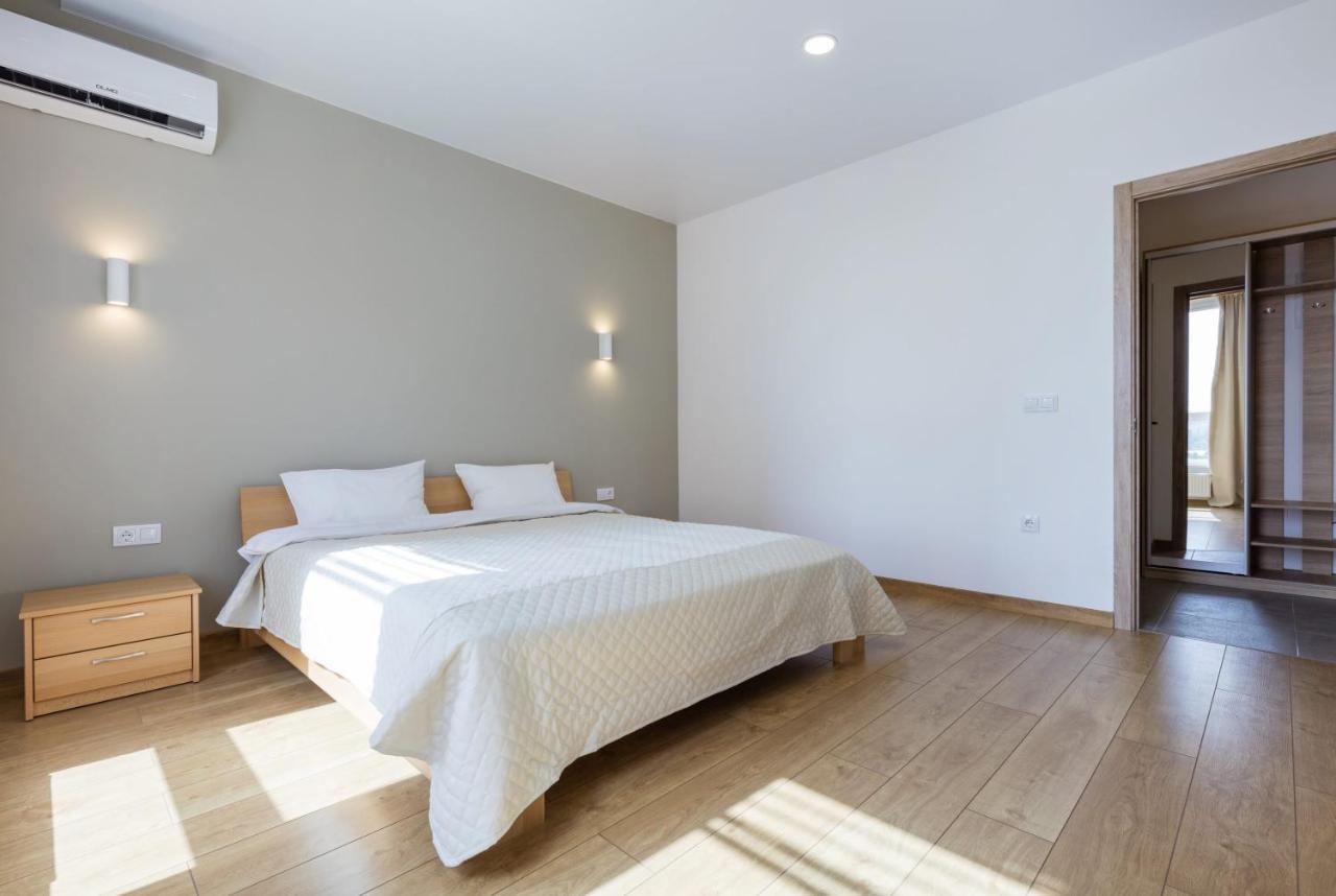 Nyvky Like Home - Nyvky Park - Apt 45 Κίεβο Εξωτερικό φωτογραφία